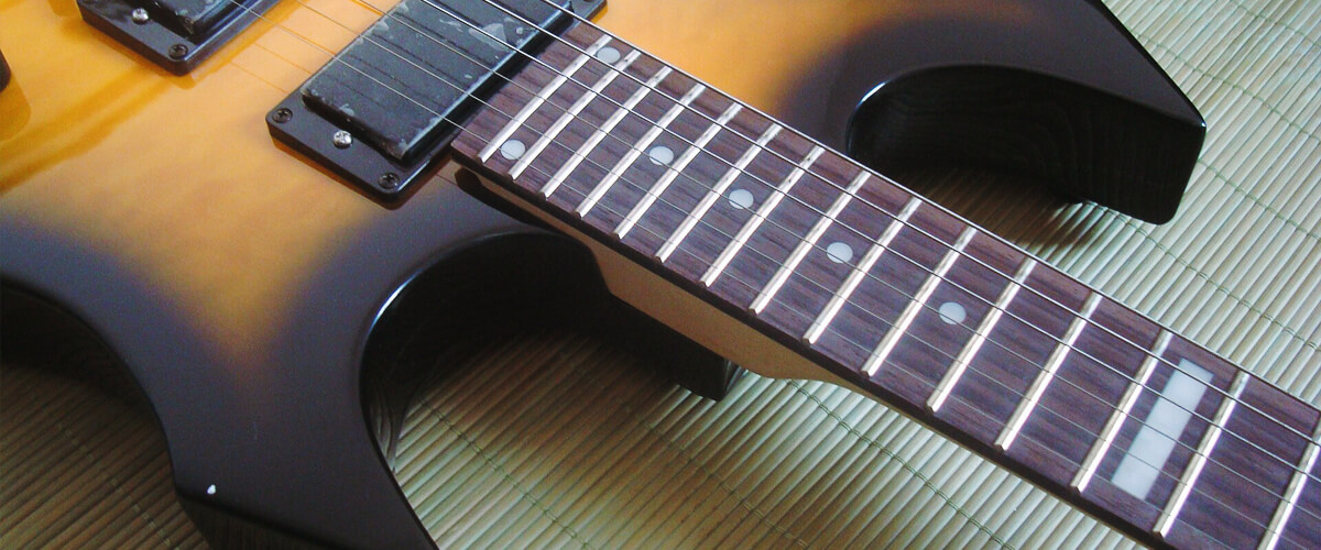 the basics of guitar neck width